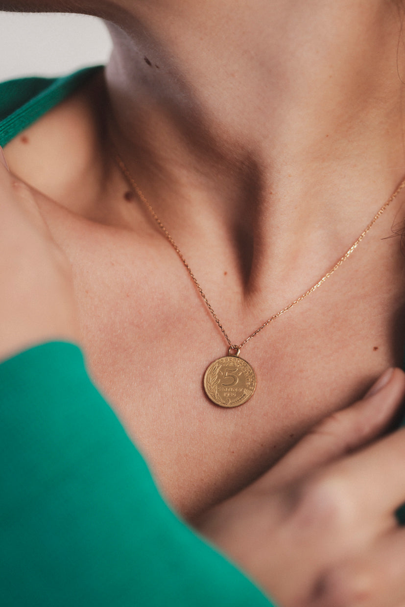 Necklace - Le Bordeaux 5 Cts